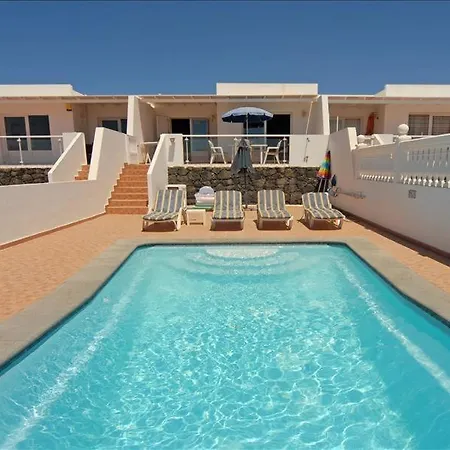 Casa De Salamo Siete - Great 2 Bedroom Family - Similar Units Available For Larger Groups * Puerto del Carmen (Lanzarote)